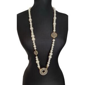Chico's Elegant Pearl and Gold Necklace